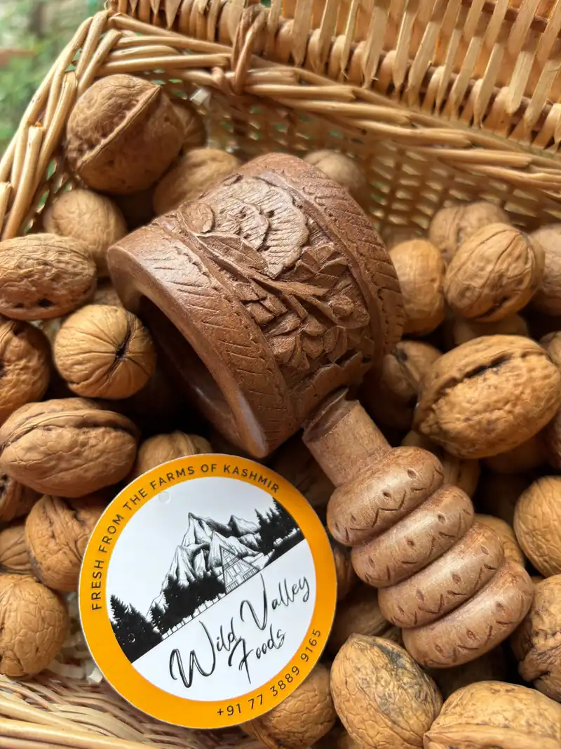 Kashmiri Walnut Basket