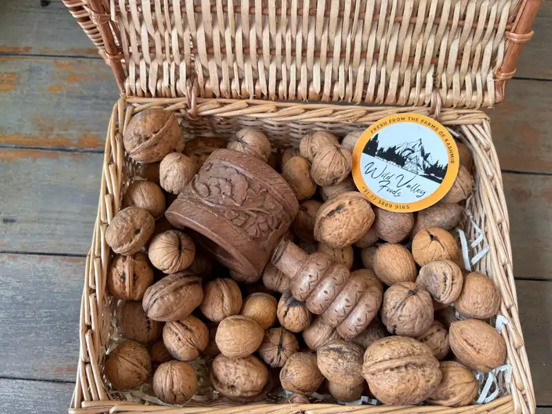 Kashmiri Walnut Basket