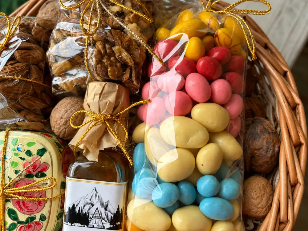 Festive Gift Basket (2kgs)