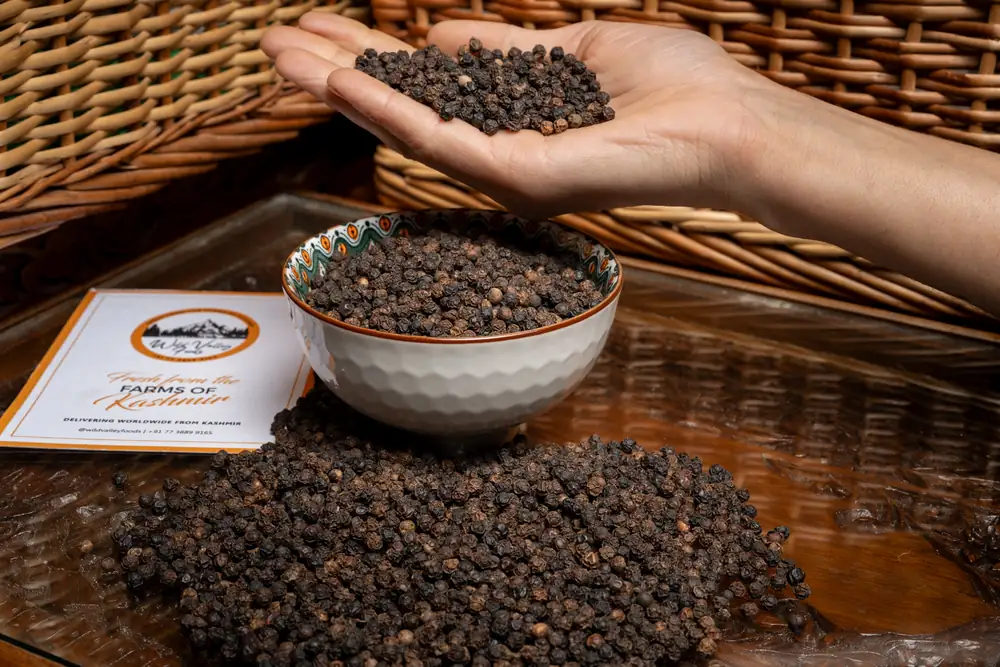 Black Pepper Whole